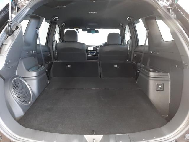 MITSUBISHI OUTLANDER PHEV G PREMIUM PACKAGE