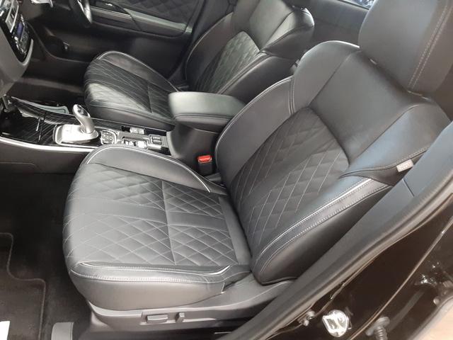 MITSUBISHI OUTLANDER PHEV G PREMIUM PACKAGE