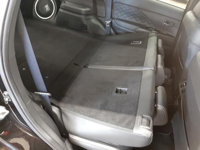 MITSUBISHI OUTLANDER PHEV G PREMIUM PACKAGE