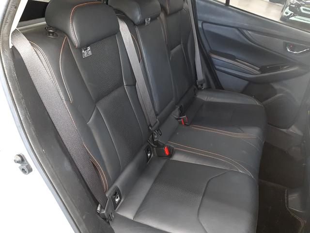 ＸＶ ２．０ｉ－Ｓ　アイサイト　ブラックレザーセレクション　４ＷＤ　禁煙車　特別仕様車　アイサイトｖｅｒ３　純正ＳＤナビ　バックカメラ　ＥＴＣ　レザーシート　ドラレコ　ＢＳＭ　シートヒーター　ナノイー（13枚目）