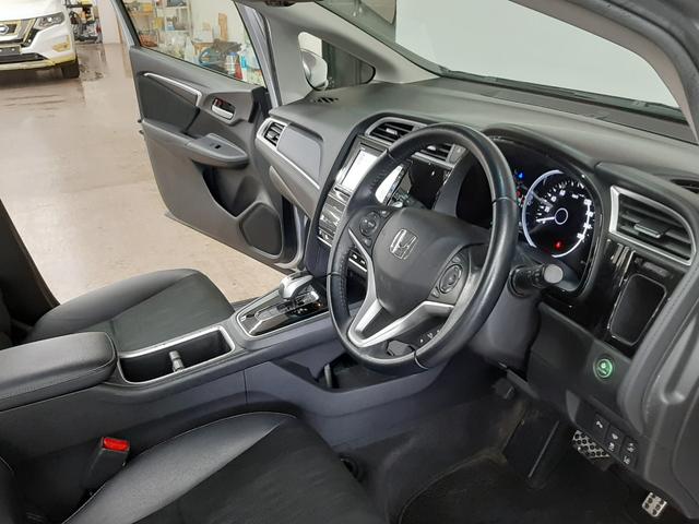 シャトル ハイブリッドX ホンダセンシング 4WD レーダークルコン リモコンエンスタ 前後ドライブレコーダー ナビ フルセグTV バックカメラ シートヒーター オートライト LEDフォグ LEDヘッドライト 前ガラス熱線 パドルシフト(11枚目)