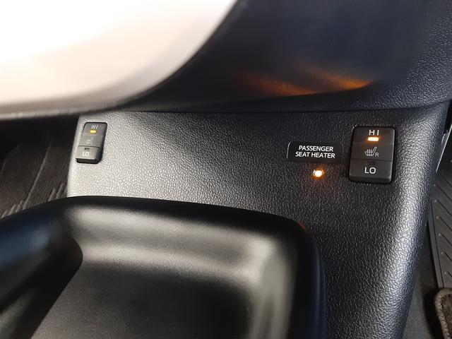 プリウス Sツーリングセレクション 4WD 寒冷地仕様 社外エアロ リモコンエンジンスターター 黒革シート シートヒーター ナビ フルセグTV バックカメラ ドライブレコーダー 前ガラス熱線 LEDヘッドライト LEDフォグ(5枚目)