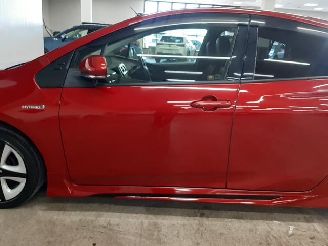 プリウス Sツーリングセレクション 4WD 寒冷地仕様 社外エアロ リモコンエンジンスターター 黒革シート シートヒーター ナビ フルセグTV バックカメラ ドライブレコーダー 前ガラス熱線 LEDヘッドライト LEDフォグ(47枚目)