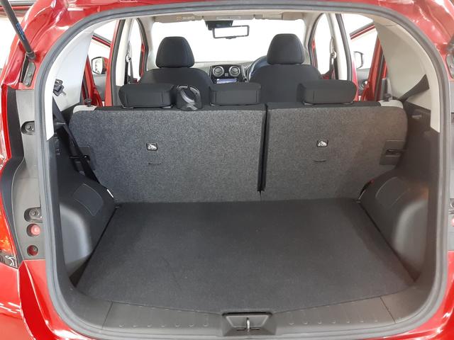 ノート ｅ－パワー　Ｘ　ＦＯＵＲ　４ＷＤ　純正ナビ　フルセグＴＶ　全周囲カメラ　ドライブレコーダー　クリアランスソナー　衝突軽減ブレーキ　スマートキー　ＬＥＤヘッドライト　Ｂｌｕｅｔｏｏｔｈオーディオ　ＥＴＣ２．０（14枚目）