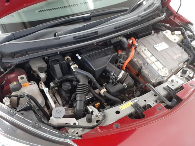 ノート ｅ－パワー　Ｘ　ＦＯＵＲ　４ＷＤ　純正ナビ　フルセグＴＶ　全周囲カメラ　ドライブレコーダー　クリアランスソナー　衝突軽減ブレーキ　スマートキー　ＬＥＤヘッドライト　Ｂｌｕｅｔｏｏｔｈオーディオ　ＥＴＣ２．０（19枚目）