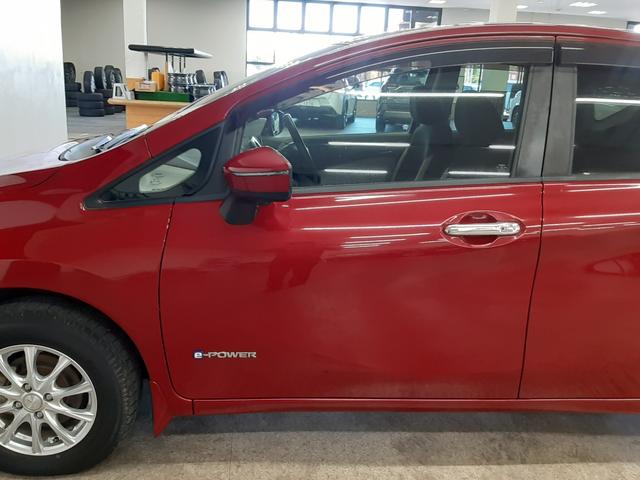 ノート ｅ－パワー　Ｘ　ＦＯＵＲ　４ＷＤ　純正ナビ　フルセグＴＶ　全周囲カメラ　ドライブレコーダー　クリアランスソナー　衝突軽減ブレーキ　スマートキー　ＬＥＤヘッドライト　Ｂｌｕｅｔｏｏｔｈオーディオ　ＥＴＣ２．０（51枚目）