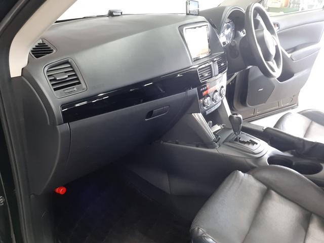 ■　助手席　■　助手席です。車内オゾンクリーニング、ボディ研磨＆コーティング等各種オプション作業も可能です。