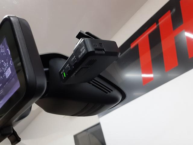 セレナ ハイウェイスター　Ｖセレクション　４ＷＤ　フリップダウンモニター　プロパイロット　シートヒーター　ドライブレコーダー　全周囲カメラ　プレミアムインテリア　両側電動スライド　ハンズフリーオートスライドドア　ブルーレイ再生（5枚目）