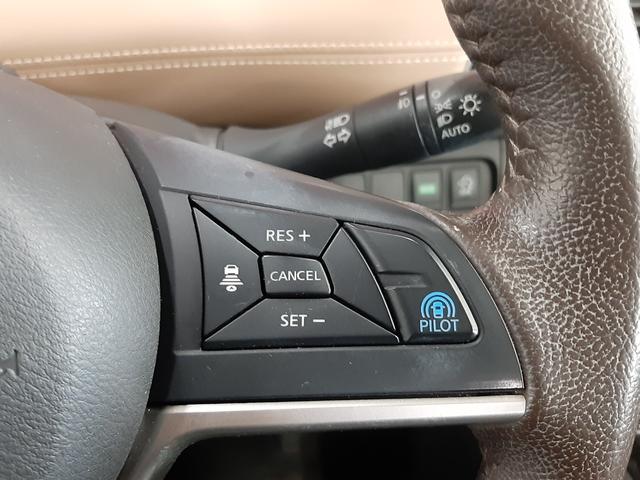 セレナ ハイウェイスター　Ｖセレクション　４ＷＤ　フリップダウンモニター　プロパイロット　シートヒーター　ドライブレコーダー　全周囲カメラ　プレミアムインテリア　両側電動スライド　ハンズフリーオートスライドドア　ブルーレイ再生（6枚目）