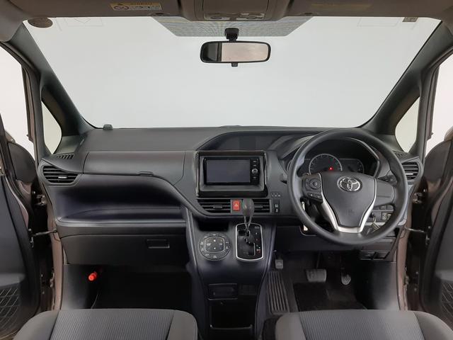 ノア Ｘ　４ＷＤ　純正ナビ　フルセグＴＶ　バックカメラ　両側電動スライド　ＬＥＤヘッドライト　オートライト　ＥＴＣ２．０車載器　Ｂｌｕｅｔｏｏｔｈオーディオ　ＳＤオーディオ　ＤＶＤ再生（9枚目）