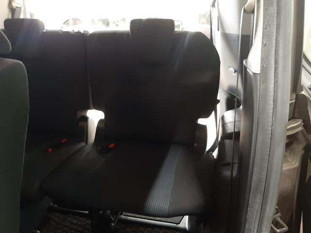 ノア Ｘ　４ＷＤ　純正ナビ　フルセグＴＶ　バックカメラ　両側電動スライド　ＬＥＤヘッドライト　オートライト　ＥＴＣ２．０車載器　Ｂｌｕｅｔｏｏｔｈオーディオ　ＳＤオーディオ　ＤＶＤ再生（14枚目）