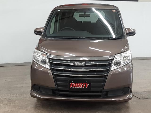 ノア Ｘ　４ＷＤ　純正ナビ　フルセグＴＶ　バックカメラ　両側電動スライド　ＬＥＤヘッドライト　オートライト　ＥＴＣ２．０車載器　Ｂｌｕｅｔｏｏｔｈオーディオ　ＳＤオーディオ　ＤＶＤ再生（15枚目）