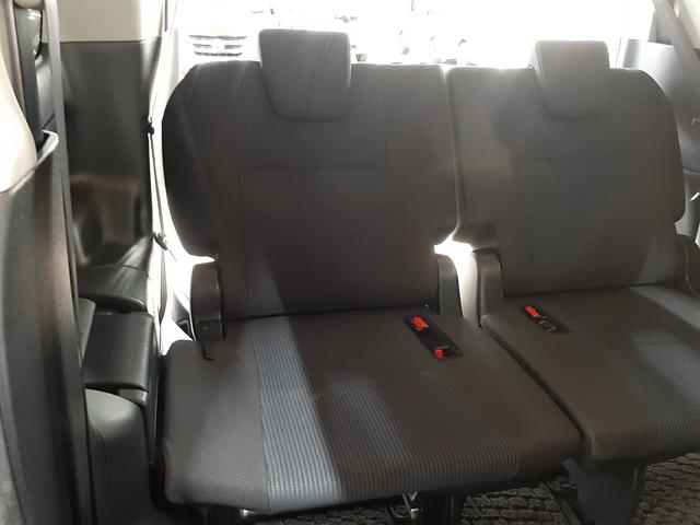 ノア Ｘ　４ＷＤ　純正ナビ　フルセグＴＶ　バックカメラ　両側電動スライド　ＬＥＤヘッドライト　オートライト　ＥＴＣ２．０車載器　Ｂｌｕｅｔｏｏｔｈオーディオ　ＳＤオーディオ　ＤＶＤ再生（34枚目）