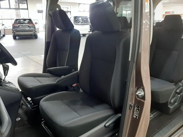 ノア Ｘ　４ＷＤ　純正ナビ　フルセグＴＶ　バックカメラ　両側電動スライド　ＬＥＤヘッドライト　オートライト　ＥＴＣ２．０車載器　Ｂｌｕｅｔｏｏｔｈオーディオ　ＳＤオーディオ　ＤＶＤ再生（35枚目）