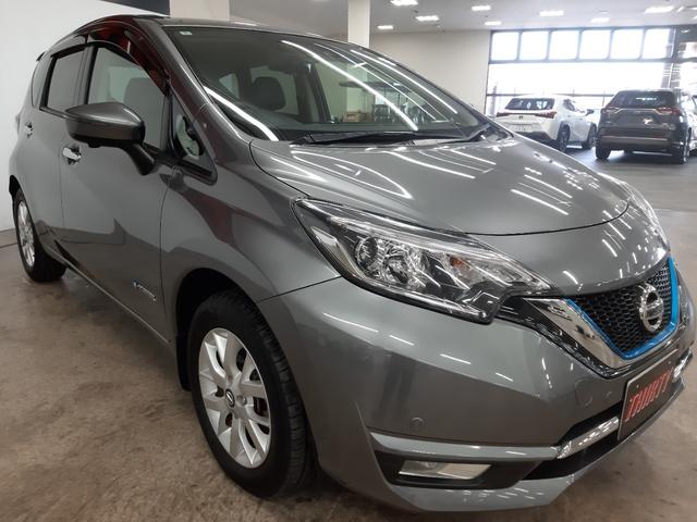 ノート e-パワー メダリスト FOUR 4WD 1オーナー リモコンエンジンスターター 全周囲カメラ ドライブレコーダー 純正ナビ フルセグTV オートライト LEDヘッドライト インテリジェントルームミラー 半革シート(18枚目)