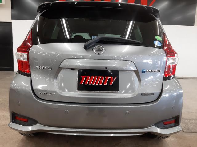 ノート e-パワー メダリスト FOUR 4WD 1オーナー リモコンエンジンスターター 全周囲カメラ ドライブレコーダー 純正ナビ フルセグTV オートライト LEDヘッドライト インテリジェントルームミラー 半革シート(22枚目)