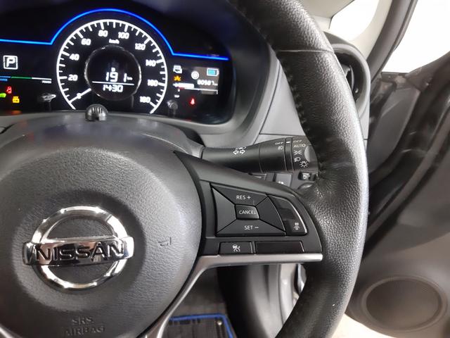 ノート e-パワー メダリスト FOUR 4WD 1オーナー リモコンエンジンスターター 全周囲カメラ ドライブレコーダー 純正ナビ フルセグTV オートライト LEDヘッドライト インテリジェントルームミラー 半革シート(45枚目)