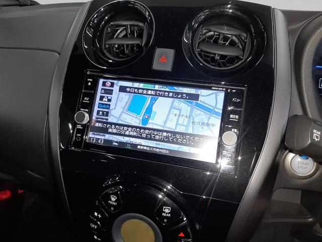 ■　装備１　■　純正ナビ　フルセグＴＶ　ＤＶＤ再生　Ｂｌｕｅｔｏｏｔｈオーディオ　ＡＵＸ　ＣＤ　ラジオ