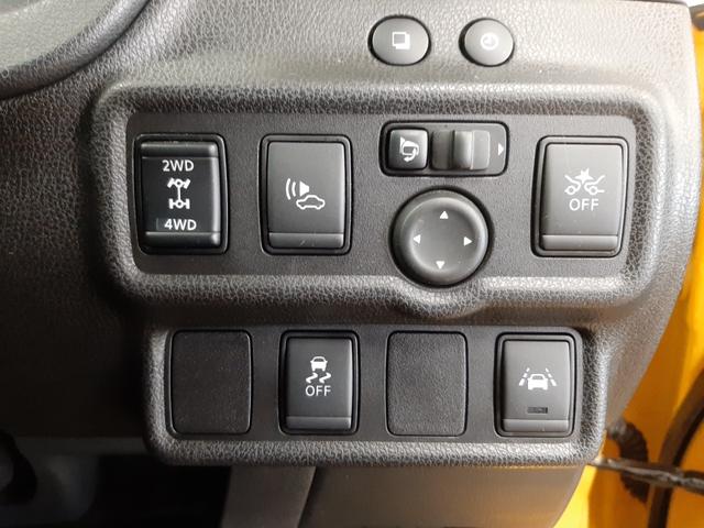 ■　装備３　■　衝突軽減ブレーキ　レーンディパーチャーアラート　４ＷＤ切り替え　横滑り防止装置　ＴＶキット