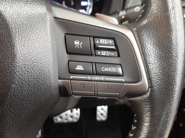 フォレスター Ｓ－リミテッド　４ＷＤ　ナビ　フルセグＴＶ　レーダークルコン　バックカメラ　シートヒーター　電動シート　ハーフレザーシート　スマートキー　オートライト　ＨＩＤ　パドルシフト　Ｂｌｕｅｔｏｏｔｈオーディオ（4枚目）