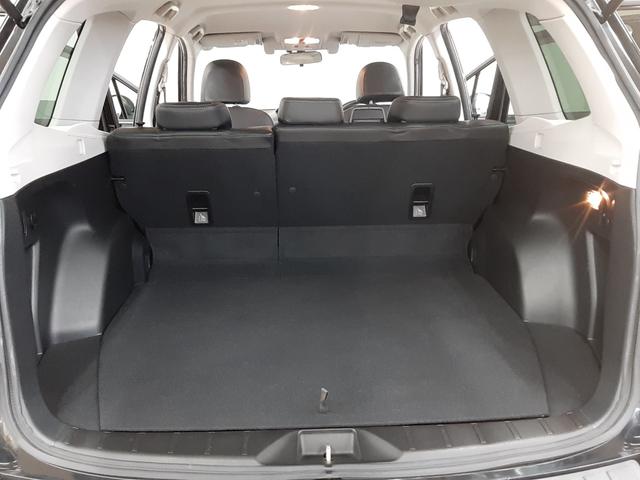 フォレスター Ｓ－リミテッド　４ＷＤ　ナビ　フルセグＴＶ　レーダークルコン　バックカメラ　シートヒーター　電動シート　ハーフレザーシート　スマートキー　オートライト　ＨＩＤ　パドルシフト　Ｂｌｕｅｔｏｏｔｈオーディオ（13枚目）