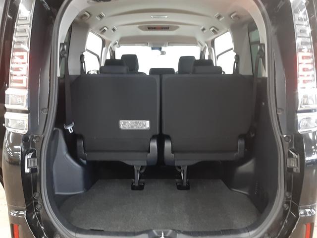 ヴォクシー Ｘ　４ＷＤ　後期型　クルーズコントロール　電動スライドドア　ナビ　バックカメラ　リヤオートエアコン　クリアランスソナー　ＬＥＤヘッドライト　衝突軽減ブレーキ　オートマチックハイビーム　Ｂｌｕｅｔｏｏｔｈ（21枚目）