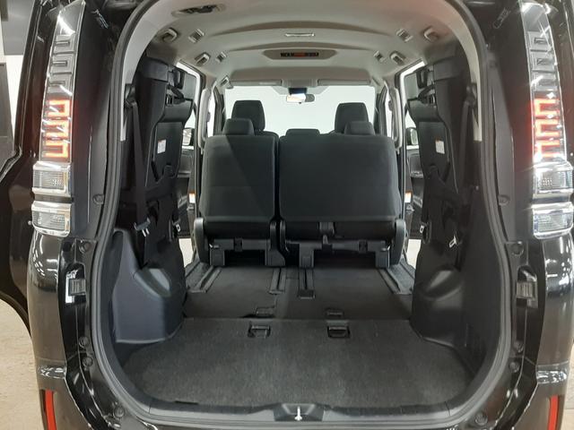 ヴォクシー Ｘ　４ＷＤ　後期型　クルーズコントロール　電動スライドドア　ナビ　バックカメラ　リヤオートエアコン　クリアランスソナー　ＬＥＤヘッドライト　衝突軽減ブレーキ　オートマチックハイビーム　Ｂｌｕｅｔｏｏｔｈ（23枚目）