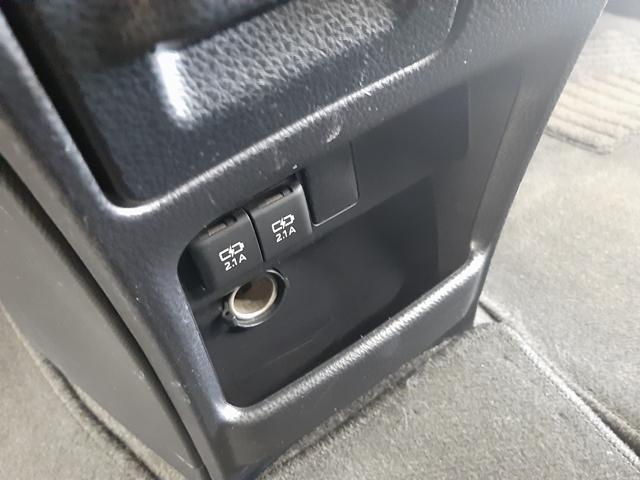 ヴォクシー Ｘ　４ＷＤ　後期型　クルーズコントロール　電動スライドドア　ナビ　バックカメラ　リヤオートエアコン　クリアランスソナー　ＬＥＤヘッドライト　衝突軽減ブレーキ　オートマチックハイビーム　Ｂｌｕｅｔｏｏｔｈ（44枚目）