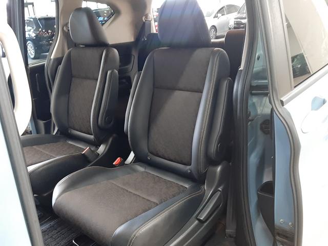 フリードハイブリッド ハイブリッド・クロスターホンダセンシング　４ＷＤ　１オーナー　インターナビ　フルセグＴＶ　アダプティブクルコン　バックカメラ　前後ドライブレコーダー　シートヒーター　両側電動スライド　ＬＥＤフォグ　ＬＥＤヘッドライト（13枚目）