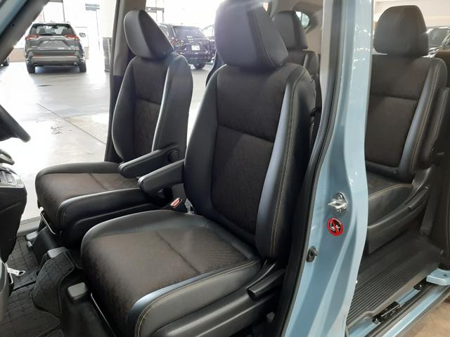 フリードハイブリッド ハイブリッド・クロスターホンダセンシング　４ＷＤ　１オーナー　インターナビ　フルセグＴＶ　アダプティブクルコン　バックカメラ　前後ドライブレコーダー　シートヒーター　両側電動スライド　ＬＥＤフォグ　ＬＥＤヘッドライト（35枚目）