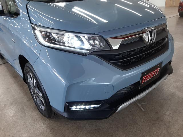 フリードハイブリッド ハイブリッド・クロスターホンダセンシング　４ＷＤ　１オーナー　インターナビ　フルセグＴＶ　アダプティブクルコン　バックカメラ　前後ドライブレコーダー　シートヒーター　両側電動スライド　ＬＥＤフォグ　ＬＥＤヘッドライト（51枚目）