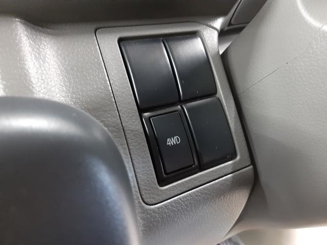 ＮＶ１００クリッパーバン ＤＸ　切替４ＷＤ　５ＡＧＳ　キーレス　オートライト　両側スライド　ＵＳＢパワーポート　パワーウィンドウ　オーバーヘッドシェルフ（5枚目）