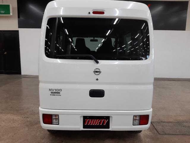 ＮＶ１００クリッパーバン ＤＸ　切替４ＷＤ　５ＡＧＳ　キーレス　オートライト　両側スライド　ＵＳＢパワーポート　パワーウィンドウ　オーバーヘッドシェルフ（22枚目）