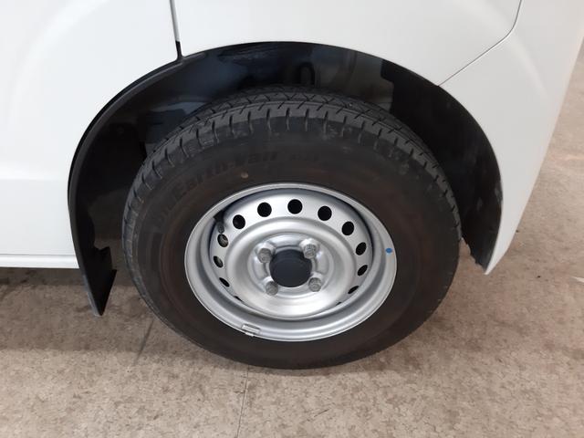 ＮＶ１００クリッパーバン ＤＸ　切替４ＷＤ　５ＡＧＳ　キーレス　オートライト　両側スライド　ＵＳＢパワーポート　パワーウィンドウ　オーバーヘッドシェルフ（27枚目）