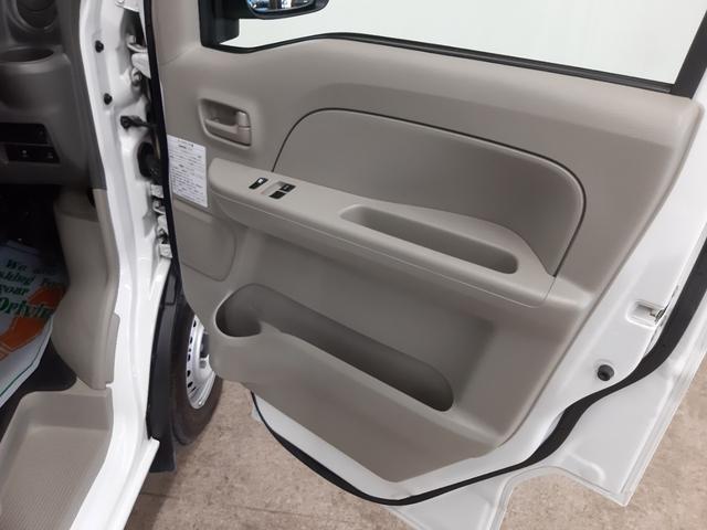 ＮＶ１００クリッパーバン ＤＸ　切替４ＷＤ　５ＡＧＳ　キーレス　オートライト　両側スライド　ＵＳＢパワーポート　パワーウィンドウ　オーバーヘッドシェルフ（42枚目）