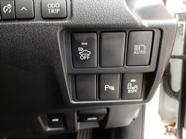 ＩＳ ＩＳ３００ｈ　４ＷＤ　中期型　リモコンエンジンスターター　アダプティブクルーズコントロール　ナビＴＶ　バックカメラ　シートヒーター　電動シート　カードキー　ブラインドスポットモニター　プリクラ　レーンキープアシスト（5枚目）