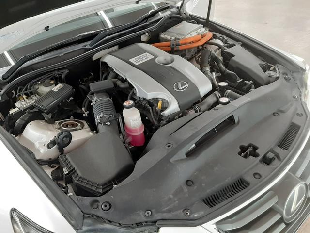 ＩＳ ＩＳ３００ｈ　４ＷＤ　中期型　リモコンエンジンスターター　アダプティブクルーズコントロール　ナビＴＶ　バックカメラ　シートヒーター　電動シート　カードキー　ブラインドスポットモニター　プリクラ　レーンキープアシスト（19枚目）