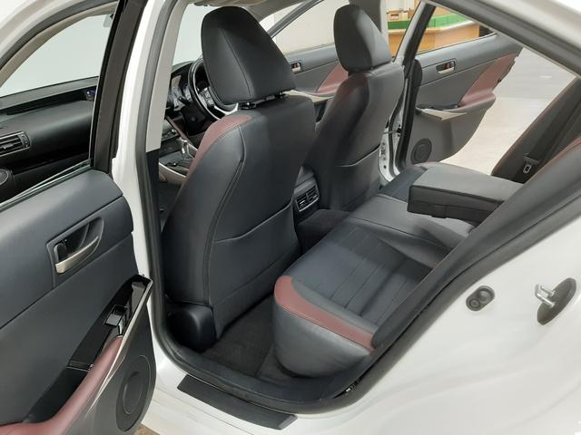 ＩＳ ＩＳ３００ｈ　４ＷＤ　中期型　リモコンエンジンスターター　アダプティブクルーズコントロール　ナビＴＶ　バックカメラ　シートヒーター　電動シート　カードキー　ブラインドスポットモニター　プリクラ　レーンキープアシスト（38枚目）