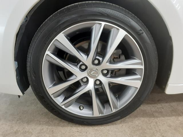 ＩＳ ＩＳ３００ｈ　４ＷＤ　中期型　リモコンエンジンスターター　アダプティブクルーズコントロール　ナビＴＶ　バックカメラ　シートヒーター　電動シート　カードキー　ブラインドスポットモニター　プリクラ　レーンキープアシスト（50枚目）