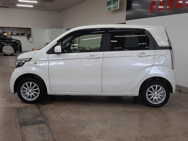 N-WGN G・ターボパッケージ 4WD 純正インターナビ TV バックカメラ 衝突軽減ブレーキ スマートキー プッシュスタート オートライト HID ETC Bluetoothオーディオ ターボ(17枚目)