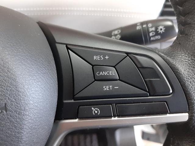 セレナ ハイウェイスター　ＶセレクションＩＩ　４ＷＤ　ナビ　フルセグＴＶ　全周囲カメラ　前後ドライブレコーダー　両側電動スライドドア　クルーズコントロール　ハンズフリーオートスライド　ＬＥＤヘッドライト　スマートキー　パーキングアシスト（4枚目）