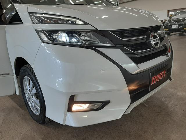 セレナ ハイウェイスター　ＶセレクションＩＩ　４ＷＤ　ナビ　フルセグＴＶ　全周囲カメラ　前後ドライブレコーダー　両側電動スライドドア　クルーズコントロール　ハンズフリーオートスライド　ＬＥＤヘッドライト　スマートキー　パーキングアシスト（8枚目）