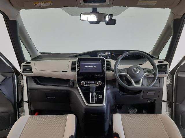 セレナ ハイウェイスター　ＶセレクションＩＩ　４ＷＤ　ナビ　フルセグＴＶ　全周囲カメラ　前後ドライブレコーダー　両側電動スライドドア　クルーズコントロール　ハンズフリーオートスライド　ＬＥＤヘッドライト　スマートキー　パーキングアシスト（9枚目）