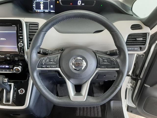 セレナ ハイウェイスター　ＶセレクションＩＩ　４ＷＤ　ナビ　フルセグＴＶ　全周囲カメラ　前後ドライブレコーダー　両側電動スライドドア　クルーズコントロール　ハンズフリーオートスライド　ＬＥＤヘッドライト　スマートキー　パーキングアシスト（10枚目）