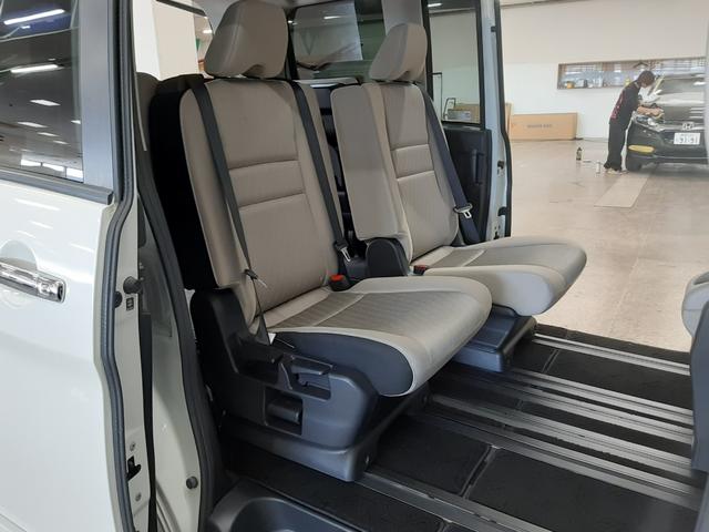 セレナ ハイウェイスター　ＶセレクションＩＩ　４ＷＤ　ナビ　フルセグＴＶ　全周囲カメラ　前後ドライブレコーダー　両側電動スライドドア　クルーズコントロール　ハンズフリーオートスライド　ＬＥＤヘッドライト　スマートキー　パーキングアシスト（28枚目）