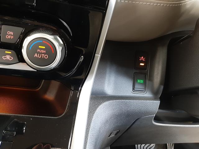 セレナ ハイウェイスター　ＶセレクションＩＩ　４ＷＤ　ナビ　フルセグＴＶ　全周囲カメラ　前後ドライブレコーダー　両側電動スライドドア　クルーズコントロール　ハンズフリーオートスライド　ＬＥＤヘッドライト　スマートキー　パーキングアシスト（35枚目）