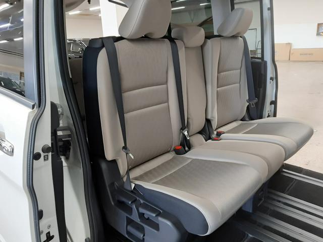 セレナ ハイウェイスター　ＶセレクションＩＩ　４ＷＤ　ナビ　フルセグＴＶ　全周囲カメラ　前後ドライブレコーダー　両側電動スライドドア　クルーズコントロール　ハンズフリーオートスライド　ＬＥＤヘッドライト　スマートキー　パーキングアシスト（38枚目）