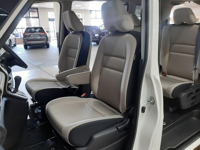 セレナ ハイウェイスター　ＶセレクションＩＩ　４ＷＤ　ナビ　フルセグＴＶ　全周囲カメラ　前後ドライブレコーダー　両側電動スライドドア　クルーズコントロール　ハンズフリーオートスライド　ＬＥＤヘッドライト　スマートキー　パーキングアシスト（40枚目）