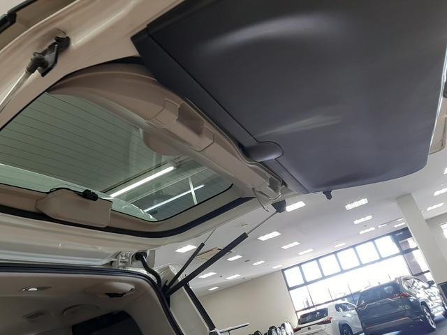 セレナ ハイウェイスター　ＶセレクションＩＩ　４ＷＤ　ナビ　フルセグＴＶ　全周囲カメラ　前後ドライブレコーダー　両側電動スライドドア　クルーズコントロール　ハンズフリーオートスライド　ＬＥＤヘッドライト　スマートキー　パーキングアシスト（46枚目）