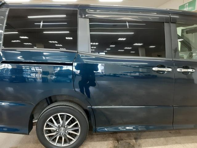 ヴォクシー ZS 4WD 寒冷地 フリップダウンモニター リモコンエンジンスターター ナビ フルセグTV バックカメラ 電動スライドドア オートライト LEDヘッドライト 前ガラス熱線 後席オートエアコン(55枚目)